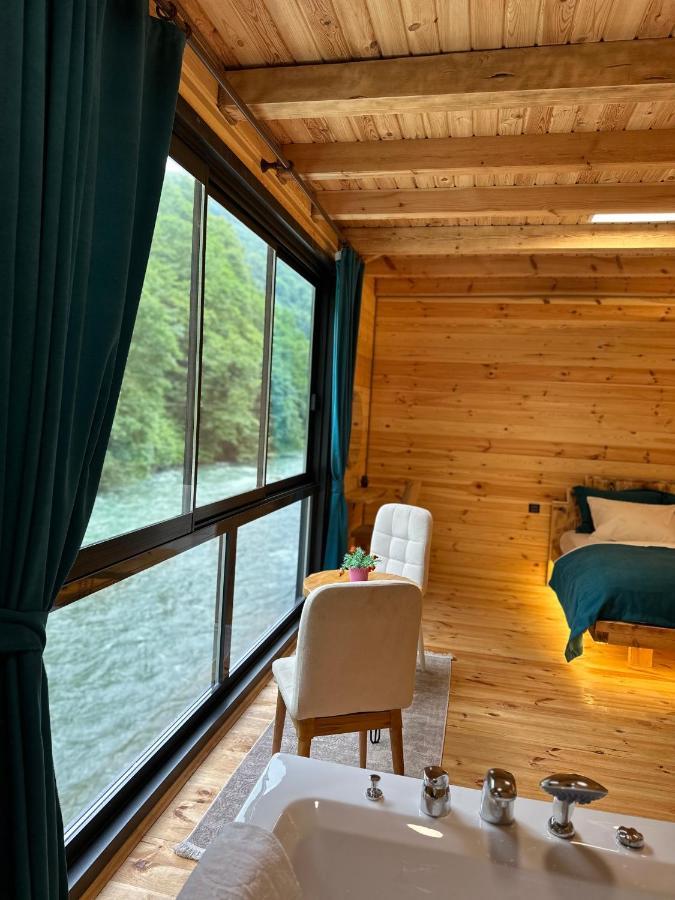 Kiana Bungalov Bed and Breakfast Ardeşen Exteriör bild